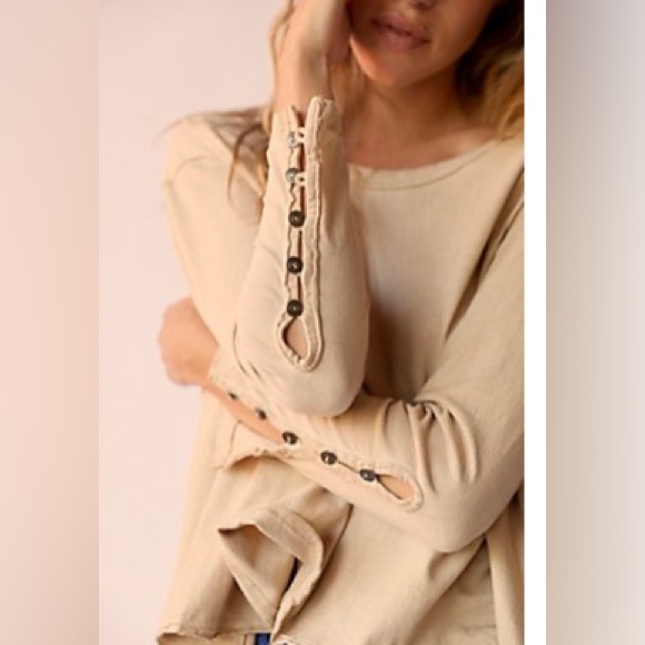 Free People Swing bottom tee! - Picture 1 of 6